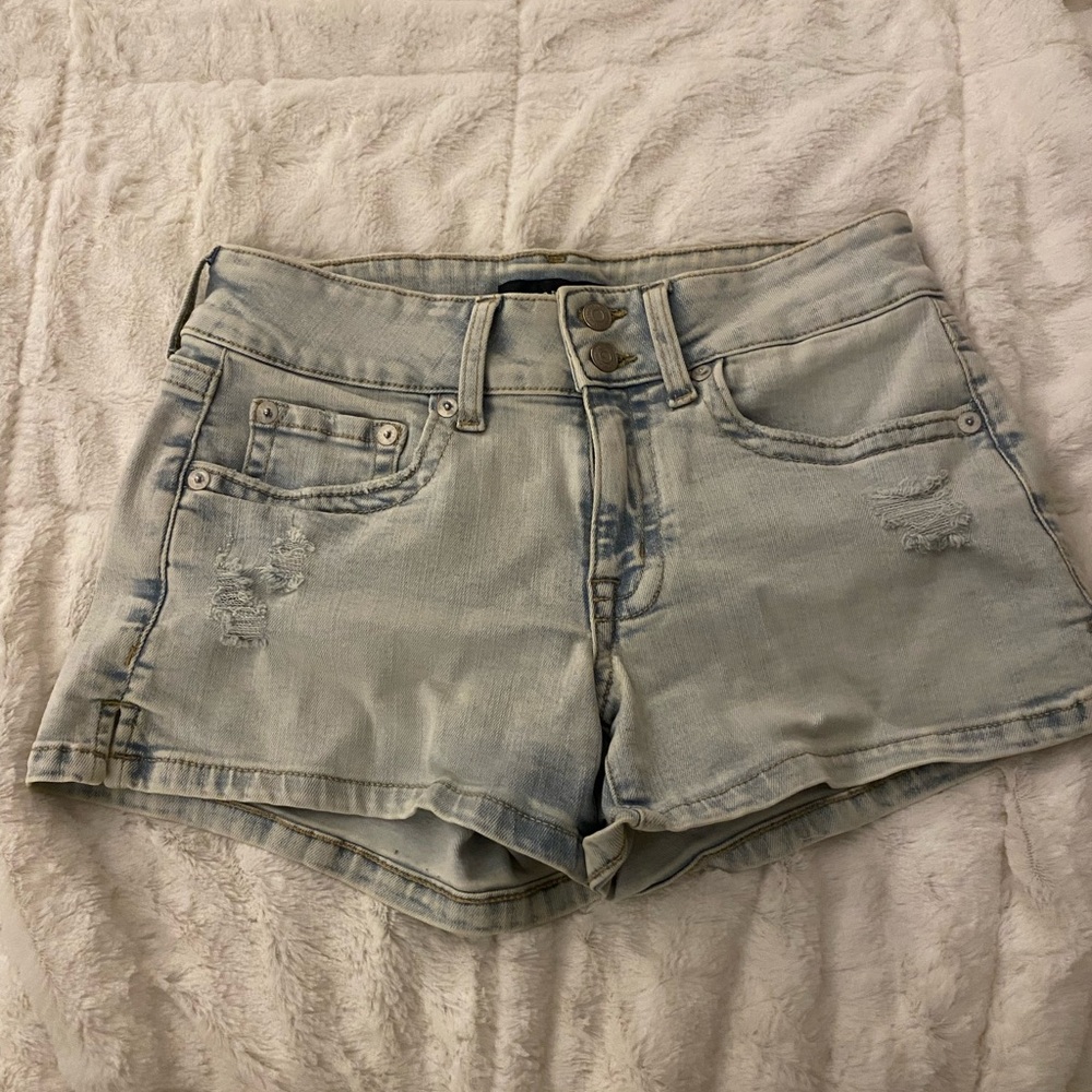 Aeropostale Low- Rise Midi Shorts Womens